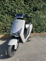 Elektroroller Rio 2000 W 25 km/h grau - 130 km